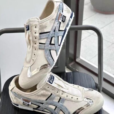 One foot pedal shoes