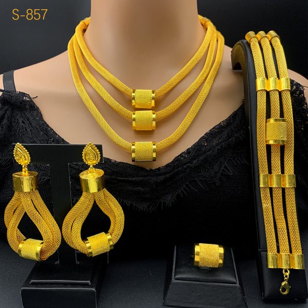 Indian Women's Jewelry Set