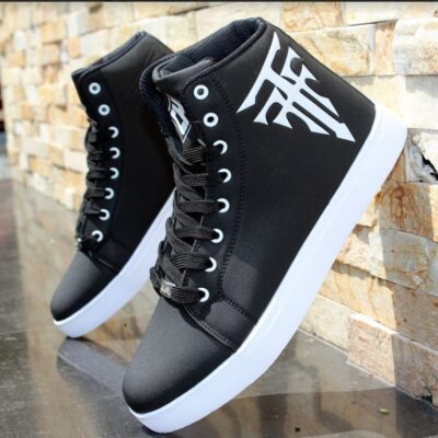 High-top men’s summer shoes