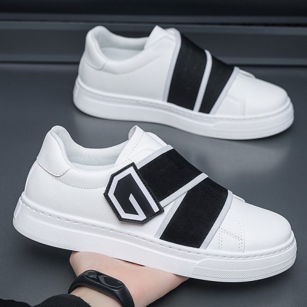 Breathable sneakers