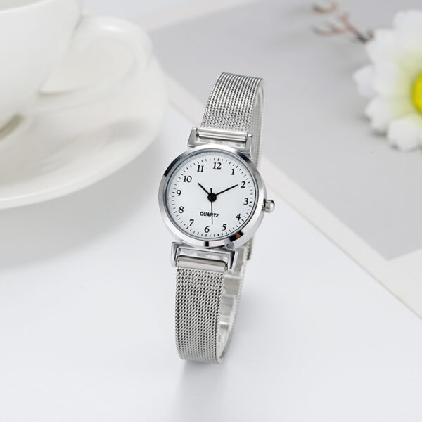 Second image of Unisex Retro Quartz Fashion Watch