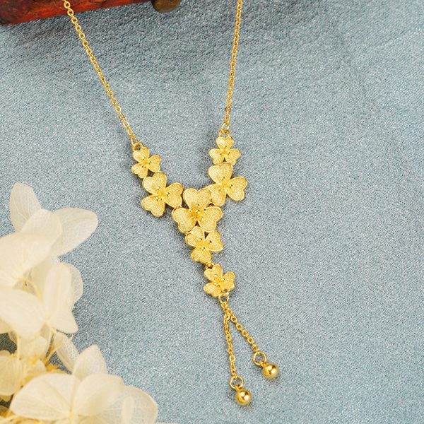 Second image of flower tassel necklace versatile imitation gold jewelry does not fade for a long time