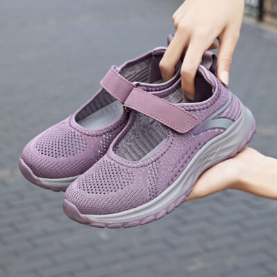 Girl hollow net shoes
