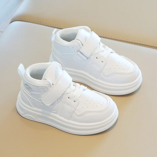 Children's small white new sneakers