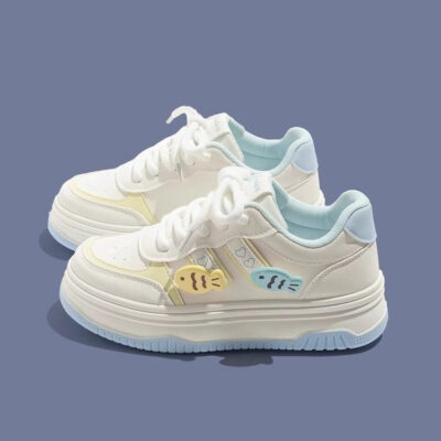 girl’s decoration white sneakers