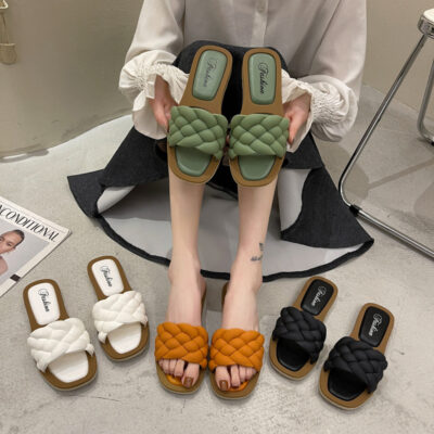 fashionable and versatile women’s sandals