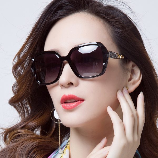 Women's Large Frame Sunscreen Sunglasses