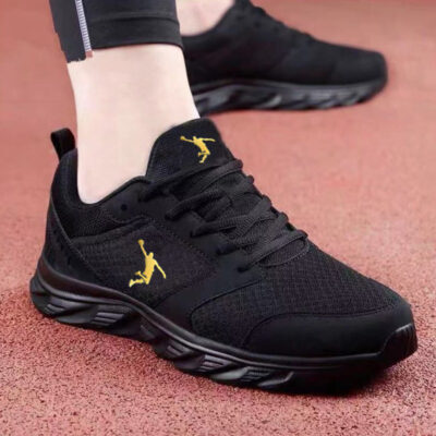 Men’s absorbing lightweight sneakers