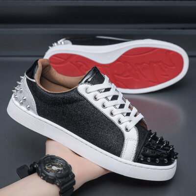 Personality  diamond spirit  casual rivet shoes