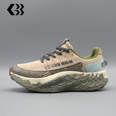 Light luxury running shoes