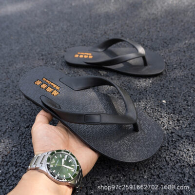 Vietnamese men’s flip flops rubber solid slippers