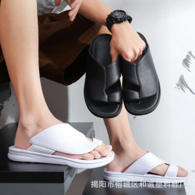 men’s beach slippers