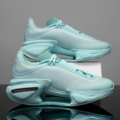 stable elasticity cushioning sneakers