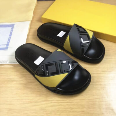 Men’s and Women’s Slippers Sandals