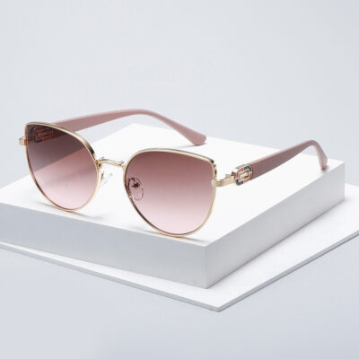 Women’s metal glasses