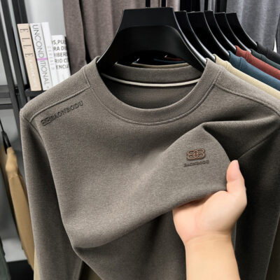Long-sleeved sweatshirt for men