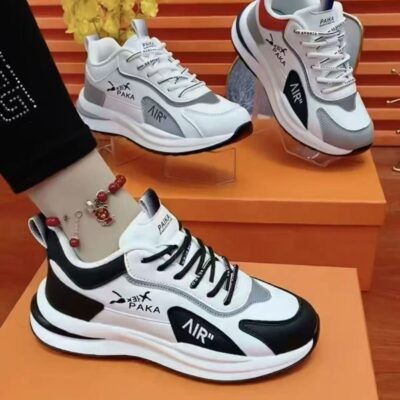 Women leather and breathable shoes