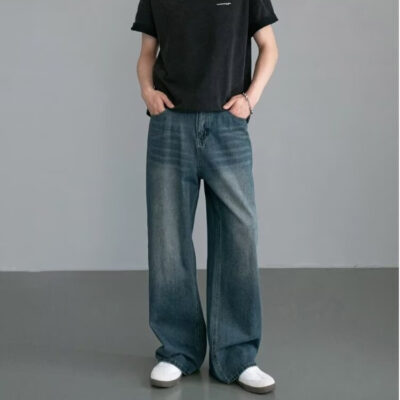 Men’s straight-leg baggy jeans