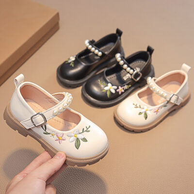 Girls’ leather shoes