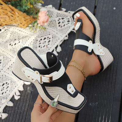 Wedge platform straw sandals