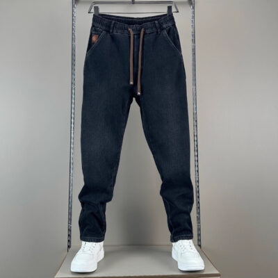 elastic waist and loose wear jeans