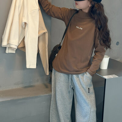 Girls’ half-turtleneck base shirt