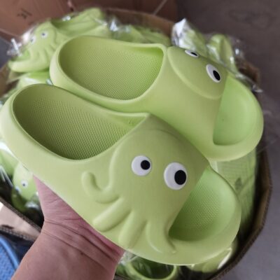 Children’s home slippers for boys