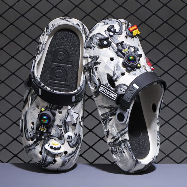 Men's thick-soled hole sandals