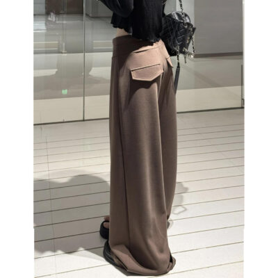 Chestnut brown straight-leg sweatpants