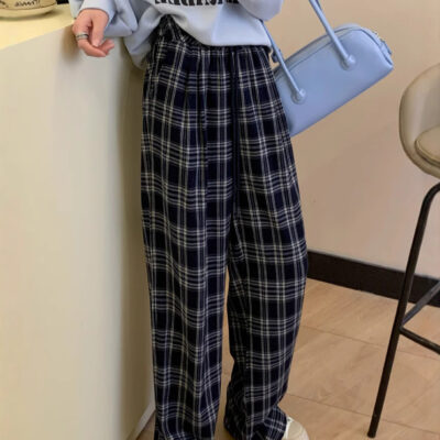 Slim slacks, women’s loose commuter plaid