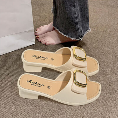 Women’s wear sandals