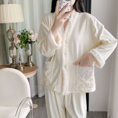 women’s simple warm suede pajama set
