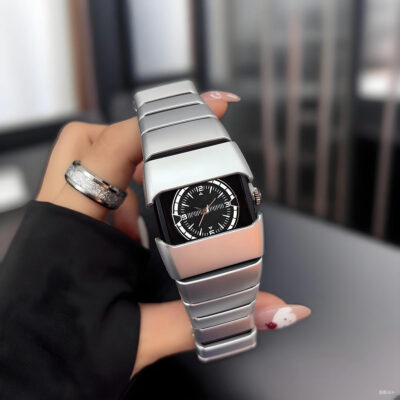 fashion plastic quartz watch