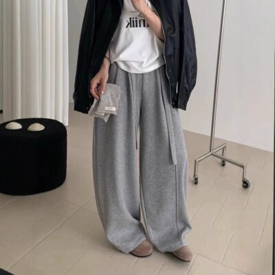 Tonal scimitar wide-leg sweatpants (with belt)