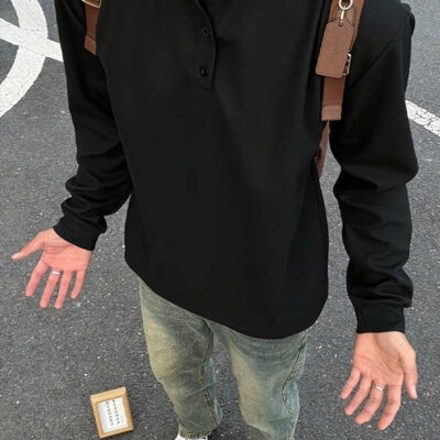 Black Henry neck long-sleeved T-shirt