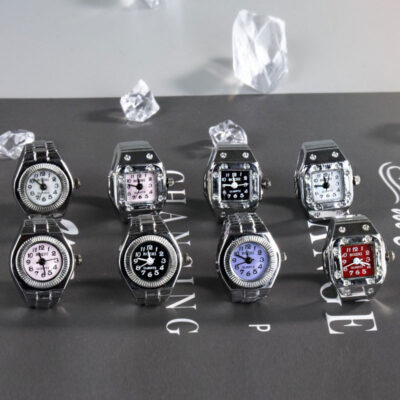 creative alloy case finger watch couple