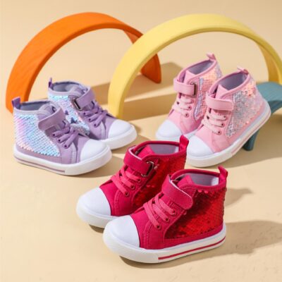Children’s canvas shoes