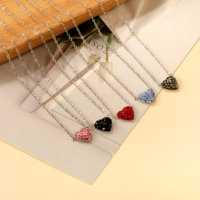 Exquisite women’s elegant love necklace