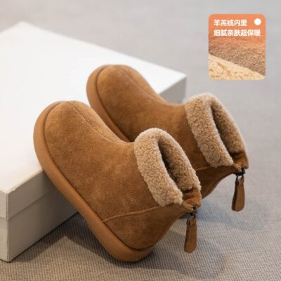 Children’s soft-soled boots