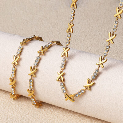 rhinestone stainless steel plated 18K gold bracelet for women