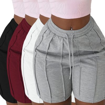Women’s solid color pocket drawstring shorts